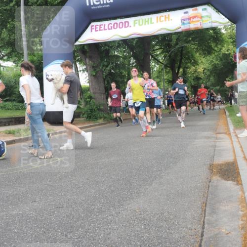 29.06.2025 - hella hamburg halbmarathon KatJ http://msf.ph/oto/8334502 29.06.2025 10:47:41 Zwischen KM18-KM19 1006, 1414, 1453, 2011, 2086, 3097, 6921, 7033 meine-sportfotos.de