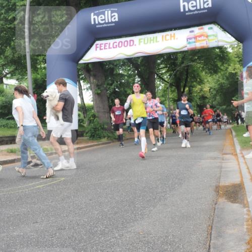 29.06.2025 - hella hamburg halbmarathon KatJ http://msf.ph/oto/8334524 29.06.2025 10:47:41 Zwischen KM18-KM19 1006, 1414, 1453, 2011, 2086, 3097, 6921, 7033 meine-sportfotos.de