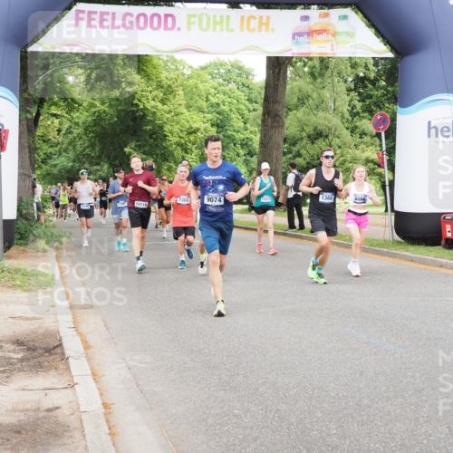 29.06.2025 - hella hamburg halbmarathon MichiJ http://msf.ph/oto/8334533 29.06.2025 10:38:45 Zwischen KM18-KM19 1366, 7134, 7369, 8856, 9074, 9093, 9476, 9739, 10115, 10215, 10603, 10891, 11124, 11791, 12367, 13707, 16591, 17129, 18006 meine-sportfotos.de