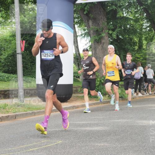 29.06.2025 - hella hamburg halbmarathon KatJ http://msf.ph/oto/8334648 29.06.2025 10:17:44 Zwischen KM18-KM19 1122, 2604 meine-sportfotos.de