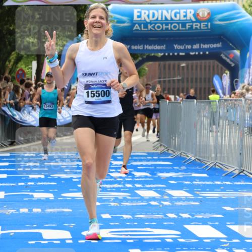 29.06.2025 - hella hamburg halbmarathon Strokosch-Dieckow http://msf.ph/oto/8334805 29.06.2025 10:33:55 Ziel 9345, 9519, 10865, 11227, 13493, 13494, 14448, 15268, 15500, 16243, 17877 meine-sportfotos.de