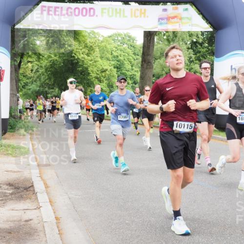 29.06.2025 - hella hamburg halbmarathon MichiJ http://msf.ph/oto/8334853 29.06.2025 10:38:48 Zwischen KM18-KM19 1366, 4140, 7369, 8371, 8856, 8930, 9074, 9093, 9476, 9739, 10115, 10215, 11124, 11214, 11791, 16591, 17962, 17997, 18006 meine-sportfotos.de