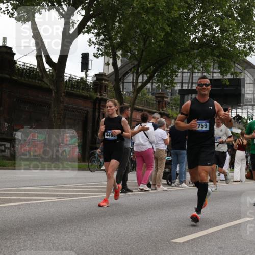 29.06.2025 - hella hamburg halbmarathon Yannick Fuchs http://msf.ph/oto/8334861 29.06.2025 10:51:53 20KM 1595, 1611, 2025, 2488, 2606, 2759, 2806, 2840, 2883, 2907, 3093, 3141, 3859, 4319, 4426, 4467, 4502, 4579, 4632, 4833, 5341, 5926, 6104, 6281, 6302, 6531, 6595, 7138, 7189, 8322, 8585, 9316, 9485, 10599, 10788, 11645, 12585, 13465, 13816, 13880, 14266, 14571, 15217, 15229, 16517, 16531, 17405, 17415, 17455, 17543, 18068, 18180, 18492, 18501, 18587, 18762, 18891 meine-sportfotos.de