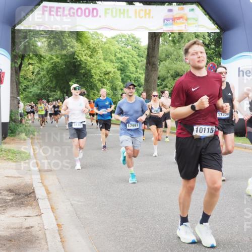 29.06.2025 - hella hamburg halbmarathon MichiJ http://msf.ph/oto/8334882 29.06.2025 10:38:48 Zwischen KM18-KM19 1366, 4140, 7369, 8371, 8856, 8930, 9074, 9093, 9476, 9739, 10115, 10215, 11124, 11214, 11791, 16591, 17962, 17997, 18006 meine-sportfotos.de