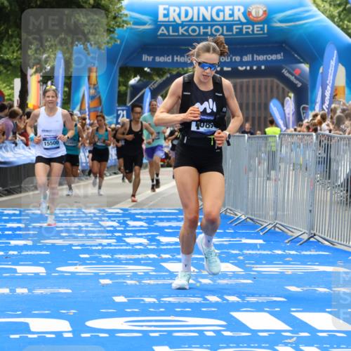 29.06.2025 - hella hamburg halbmarathon Strokosch-Dieckow http://msf.ph/oto/8334998 29.06.2025 10:33:51 Ziel 1743, 2228, 2243, 2746, 4246, 5193, 9519, 10865, 13771, 14310, 14466, 15500, 16243 meine-sportfotos.de