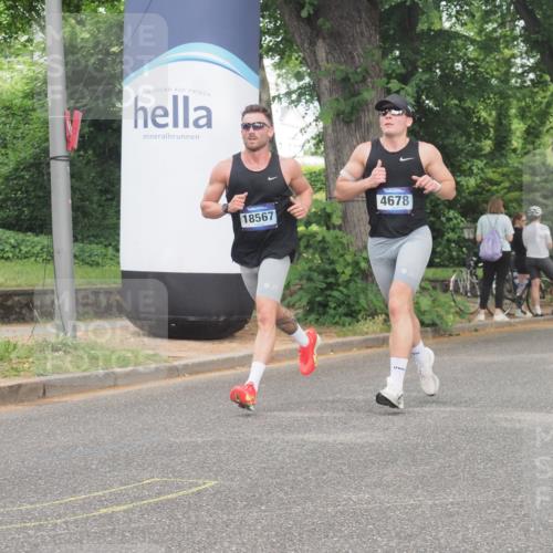 29.06.2025 - hella hamburg halbmarathon KatJ http://msf.ph/oto/8335011 29.06.2025 10:17:48 Zwischen KM18-KM19 1122, 4678, 7651 meine-sportfotos.de
