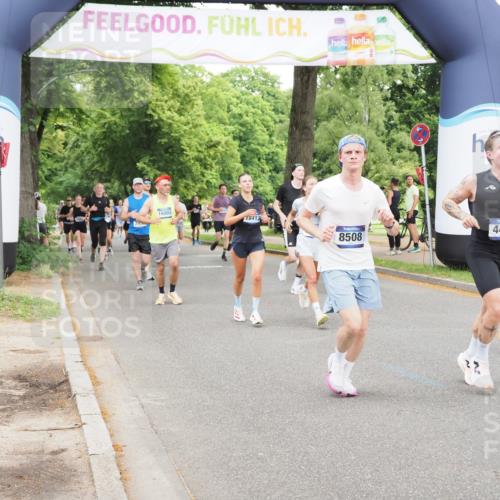 29.06.2025 - hella hamburg halbmarathon MichiJ http://msf.ph/oto/8335057 29.06.2025 10:38:54 Zwischen KM18-KM19 2955, 3258, 4140, 4297, 4404, 8371, 8413, 8508, 8930, 11214, 11459, 11512, 13808, 17033, 17962, 17978, 17997, 18413, 18475 meine-sportfotos.de