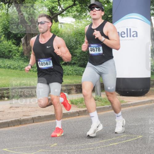 29.06.2025 - hella hamburg halbmarathon KatJ http://msf.ph/oto/8335206 29.06.2025 10:17:49 Zwischen KM18-KM19 1122, 4678, 7651 meine-sportfotos.de
