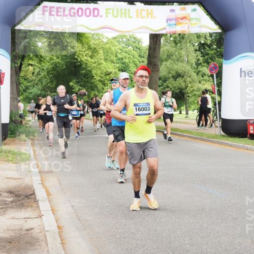 29.06.2025 - hella hamburg halbmarathon MichiJ http://msf.ph/oto/8335268 29.06.2025 10:38:57 Zwischen KM18-KM19 1335, 2955, 3258, 4297, 4404, 5102, 8413, 8508, 10667, 11459, 11512, 12778, 13808, 16003, 16179, 17033, 17978, 18413, 18475 meine-sportfotos.de