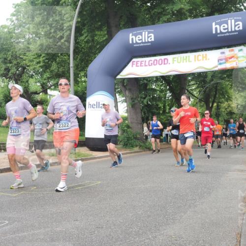 29.06.2025 - hella hamburg halbmarathon KatJ http://msf.ph/oto/8335339 29.06.2025 10:47:46 Zwischen KM18-KM19 1006, 1190, 1414, 2011, 2322, 2323, 8483 meine-sportfotos.de