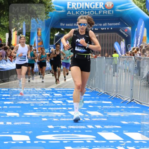 29.06.2025 - hella hamburg halbmarathon Strokosch-Dieckow http://msf.ph/oto/8335414 29.06.2025 10:33:51 Ziel 1743, 2228, 2243, 2746, 4246, 5193, 9519, 10865, 13771, 14310, 14466, 15500, 16243 meine-sportfotos.de