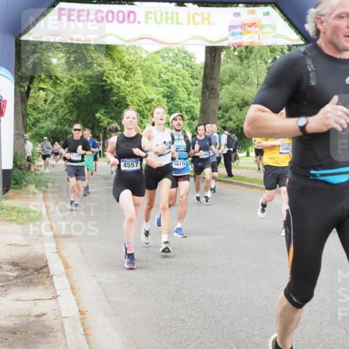 29.06.2025 - hella hamburg halbmarathon MichiJ http://msf.ph/oto/8335560 29.06.2025 10:39:00 Zwischen KM18-KM19 1335, 2955, 4404, 4557, 5102, 8413, 8508, 9214, 10667, 11459, 11625, 12778, 13808, 14122, 14994, 15001, 15496, 16003, 16179, 17978, 18413 meine-sportfotos.de