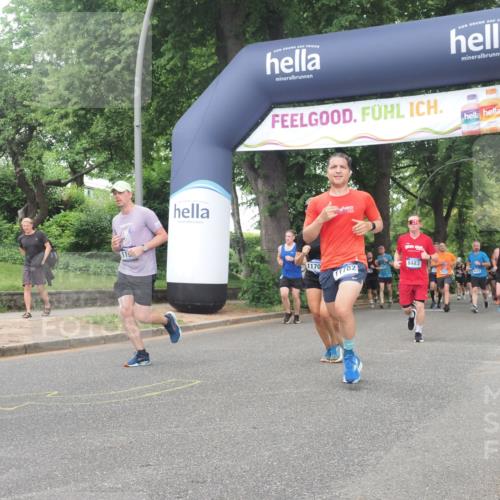 29.06.2025 - hella hamburg halbmarathon KatJ http://msf.ph/oto/8335574 29.06.2025 10:47:47 Zwischen KM18-KM19 1006, 1190, 1414, 2011, 2322, 2323, 8483 meine-sportfotos.de