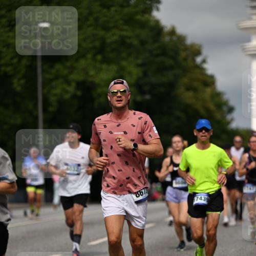 29.06.2025 - hella hamburg halbmarathon Dr. Thomas Lammeyer http://msf.ph/oto/8335613 29.06.2025 10:17:52 Kennedybrücke 1194, 1747, 1939, 2721, 2891, 4001, 4032, 4795, 4962, 5631, 5719, 6089, 7462, 7913, 8001, 8673, 9141, 9612, 9631, 9845, 9886, 10442, 10443 meine-sportfotos.de