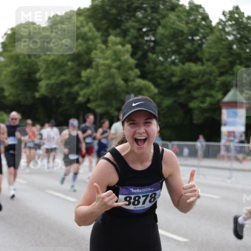 29.06.2025 - hella hamburg halbmarathon Jannik Wohlers http://msf.ph/oto/8335620 29.06.2025 10:40:50 Lombardsbrücke 1317, 1731, 2229, 2805, 3532, 3533, 4412, 4638, 5086, 5225, 5549, 5688, 5689, 5928, 6088, 6250, 6474, 7661, 7821, 7829, 8293, 8385, 8586, 8751, 8769, 8878, 8992, 9962, 10181, 10269, 10407, 10835, 11759, 11851, 13168, 13299, 13373, 13778, 13848, 14037, 14253, 14376, 14776, 15076, 15953, 16260, 16454, 16559, 16802, 16846, 16981, 17370, 17872, 18142, 18494, 18580, 18844, 18888 meine-sportfotos.de