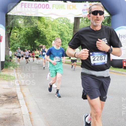 29.06.2025 - hella hamburg halbmarathon MichiJ http://msf.ph/oto/8335774 29.06.2025 10:39:03 Zwischen KM18-KM19 1335, 2287, 2946, 4557, 5102, 8977, 9214, 9656, 10667, 11625, 12224, 12778, 12949, 14122, 14994, 15001, 15126, 15496, 16003, 16179, 17131 meine-sportfotos.de
