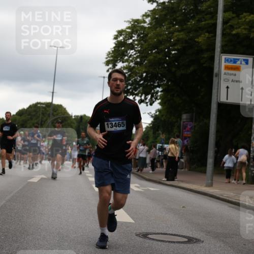29.06.2025 - hella hamburg halbmarathon Yannick Fuchs http://msf.ph/oto/8335780 29.06.2025 10:51:55 20KM 1595, 1611, 2025, 2488, 2606, 2656, 2759, 2806, 2840, 2883, 2907, 3093, 3859, 4319, 4426, 4467, 4502, 4579, 4632, 4833, 5277, 5341, 5926, 6104, 6531, 6595, 7138, 7189, 8322, 8585, 9316, 9485, 10599, 10788, 11645, 12585, 13465, 13816, 13880, 14266, 14571, 15217, 15229, 16517, 16531, 17405, 17415, 17455, 17543, 17827, 18068, 18180, 18492, 18501, 18587, 18762, 18891 meine-sportfotos.de