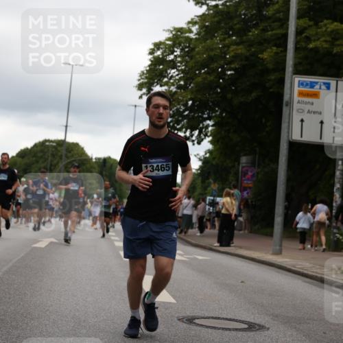 29.06.2025 - hella hamburg halbmarathon Yannick Fuchs http://msf.ph/oto/8335826 29.06.2025 10:51:55 20KM 1595, 1611, 2025, 2488, 2606, 2656, 2759, 2806, 2840, 2883, 2907, 3093, 3859, 4319, 4426, 4467, 4502, 4579, 4632, 4833, 5277, 5341, 5926, 6104, 6531, 6595, 7138, 7189, 8322, 8585, 9316, 9485, 10599, 10788, 11645, 12585, 13465, 13816, 13880, 14266, 14571, 15217, 15229, 16517, 16531, 17405, 17415, 17455, 17543, 17827, 18068, 18180, 18492, 18501, 18587, 18762, 18891 meine-sportfotos.de
