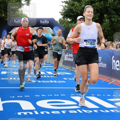 29.06.2025 - hella hamburg halbmarathon Strokosch-Dieckow http://msf.ph/oto/8335857 29.06.2025 10:54:17 Ziel 1267, 1442, 3103, 3177, 3426, 3861, 3898, 4635, 6082, 6084, 6443, 6511, 6512, 7274, 8223, 8772, 11430, 12213, 12362, 13033, 13289, 13803, 15169, 15524, 15946, 16327, 16527, 16574, 16750, 16780, 16879, 17087, 17698, 18268 meine-sportfotos.de