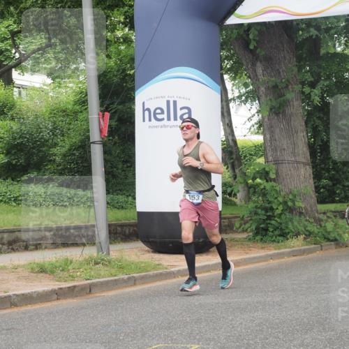 29.06.2025 - hella hamburg halbmarathon KatJ http://msf.ph/oto/8335891 29.06.2025 10:18:04 Zwischen KM18-KM19 1953 meine-sportfotos.de