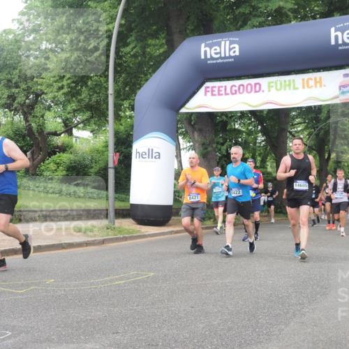 29.06.2025 - hella hamburg halbmarathon KatJ http://msf.ph/oto/8335966 29.06.2025 10:47:50 Zwischen KM18-KM19 1190, 2322, 2323, 8154, 8421, 8422, 8483 meine-sportfotos.de