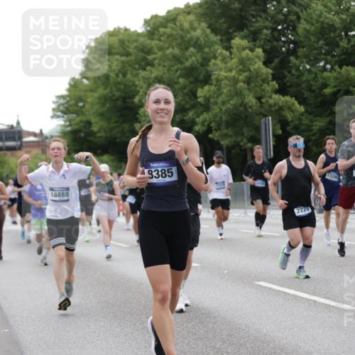 29.06.2025 - hella hamburg halbmarathon Jannik Wohlers http://msf.ph/oto/8336005 29.06.2025 10:40:53 Lombardsbrücke 1536, 1542, 1731, 2229, 2805, 3532, 3533, 3623, 4412, 4638, 5086, 5225, 5688, 5689, 5928, 5942, 6088, 6250, 6474, 6793, 6894, 7661, 7821, 8293, 8385, 8586, 8751, 8769, 8878, 8992, 9962, 10181, 10269, 10407, 10835, 11209, 11851, 13168, 13299, 13373, 13778, 13848, 14037, 14253, 14376, 15076, 15224, 15953, 16260, 16454, 16559, 16846, 16981, 17370, 17872, 18494, 18580, 18844, 18888 meine-sportfotos.de