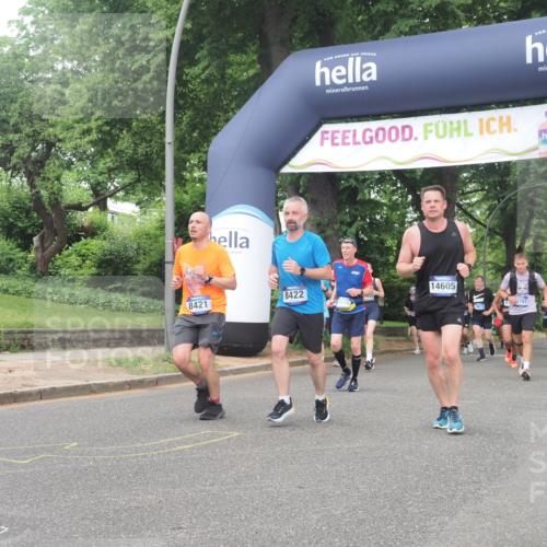 29.06.2025 - hella hamburg halbmarathon KatJ http://msf.ph/oto/8336127 29.06.2025 10:47:51 Zwischen KM18-KM19 1190, 8154, 8421, 8422, 8483 meine-sportfotos.de