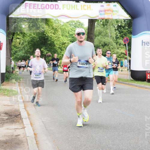 29.06.2025 - hella hamburg halbmarathon MichiJ http://msf.ph/oto/8336253 29.06.2025 10:39:10 Zwischen KM18-KM19 2397, 2636, 2818, 4967, 6286, 8977, 14561, 15126, 15829, 17530, 17815, 18869 meine-sportfotos.de