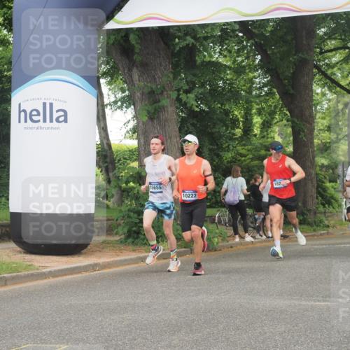 29.06.2025 - hella hamburg halbmarathon KatJ http://msf.ph/oto/8336657 29.06.2025 10:18:18 Zwischen KM18-KM19  meine-sportfotos.de