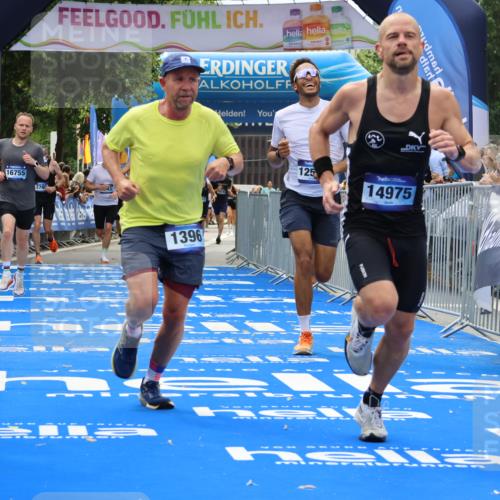 29.06.2025 - hella hamburg halbmarathon Strokosch-Dieckow http://msf.ph/oto/8336682 29.06.2025 10:33:39 Ziel 1053, 1396, 2228, 2746, 2836, 4246, 5193, 8312, 12595, 14975, 16755, 17191, 18854 meine-sportfotos.de