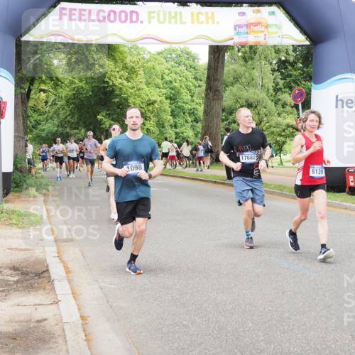 29.06.2025 - hella hamburg halbmarathon MichiJ http://msf.ph/oto/8336684 29.06.2025 10:39:13 Zwischen KM18-KM19 1098, 2397, 2636, 2818, 4967, 6286, 8139, 14561, 15829, 17530, 17682 meine-sportfotos.de