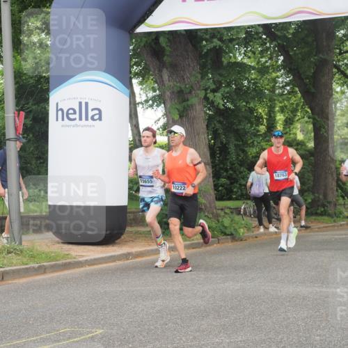 29.06.2025 - hella hamburg halbmarathon KatJ http://msf.ph/oto/8336735 29.06.2025 10:18:19 Zwischen KM18-KM19  meine-sportfotos.de