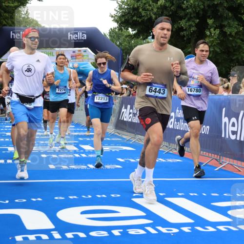 29.06.2025 - hella hamburg halbmarathon Strokosch-Dieckow http://msf.ph/oto/8336752 29.06.2025 10:54:12 Ziel 1410, 3103, 3177, 3208, 3209, 3861, 3898, 5638, 6082, 6084, 6294, 6443, 6581, 7274, 8223, 8390, 9791, 11430, 12213, 13033, 13397, 13794, 13803, 15169, 15524, 16527, 16574, 16750, 16780, 16871, 16879, 17087 meine-sportfotos.de