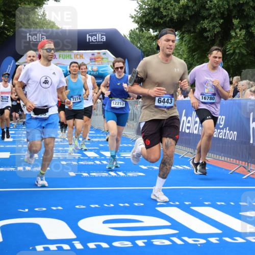 29.06.2025 - hella hamburg halbmarathon Strokosch-Dieckow http://msf.ph/oto/8336838 29.06.2025 10:54:12 Ziel 1410, 3103, 3177, 3208, 3209, 3861, 3898, 5638, 6082, 6084, 6294, 6443, 6581, 7274, 8223, 8390, 9791, 11430, 12213, 13033, 13397, 13794, 13803, 15169, 15524, 16527, 16574, 16750, 16780, 16871, 16879, 17087 meine-sportfotos.de
