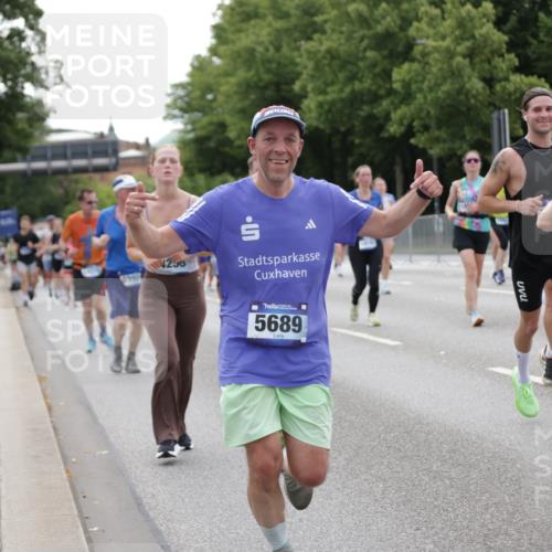 29.06.2025 - hella hamburg halbmarathon Jannik Wohlers http://msf.ph/oto/8336866 29.06.2025 10:40:57 Lombardsbrücke 1536, 1542, 1731, 2229, 2258, 2805, 3344, 3532, 3533, 3623, 4412, 4415, 4610, 5688, 5689, 5928, 5942, 6088, 6250, 6793, 6894, 7022, 7023, 7821, 8293, 8385, 8586, 8751, 8878, 8992, 10181, 10348, 10483, 11166, 11209, 11437, 11438, 11851, 12481, 13018, 13168, 13299, 13373, 13877, 14037, 14253, 14376, 15076, 15224, 16260, 16550, 16559, 16846, 17370, 18814, 18888, 18900 meine-sportfotos.de
