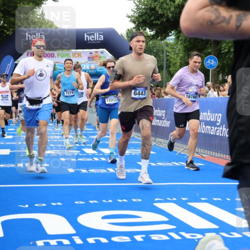 29.06.2025 - hella hamburg halbmarathon Strokosch-Dieckow http://msf.ph/oto/8336986 29.06.2025 10:54:11 Ziel 1410, 3103, 3177, 3208, 3209, 3861, 3898, 5638, 6082, 6084, 6294, 6443, 6581, 7274, 8223, 8390, 9791, 11430, 12213, 13033, 13397, 13794, 13803, 15169, 15524, 16527, 16574, 16750, 16780, 16871, 17087 meine-sportfotos.de