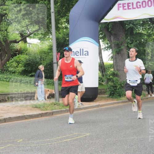 29.06.2025 - hella hamburg halbmarathon KatJ http://msf.ph/oto/8337023 29.06.2025 10:18:20 Zwischen KM18-KM19  meine-sportfotos.de