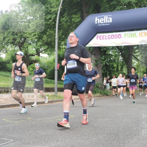 29.06.2025 - hella hamburg halbmarathon KatJ http://msf.ph/oto/8337097 29.06.2025 10:47:56 Zwischen KM18-KM19 3740, 5602, 5603, 5708, 6580, 7006, 7757, 8154, 8421, 8422 meine-sportfotos.de