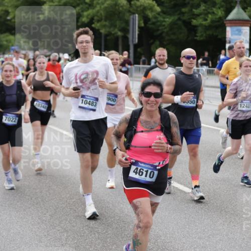 29.06.2025 - hella hamburg halbmarathon Jannik Wohlers http://msf.ph/oto/8337165 29.06.2025 10:41:06 Lombardsbrücke 1314, 1509, 1536, 1542, 1623, 2153, 2258, 3344, 3532, 3533, 3623, 4415, 4610, 5688, 5689, 5928, 5942, 6250, 6793, 6894, 7022, 7023, 8004, 8162, 8163, 8586, 8848, 10181, 10348, 10483, 11011, 11166, 11209, 11371, 11437, 11438, 11482, 12419, 12481, 13018, 13299, 13373, 13444, 13622, 13877, 14037, 14376, 14483, 14608, 14725, 15039, 15224, 15669, 15685, 16021, 16260, 16550, 16559, 16568, 17158, 17370, 17636, 17684, 18814, 18861, 18900, 18990, 19064 meine-sportfotos.de