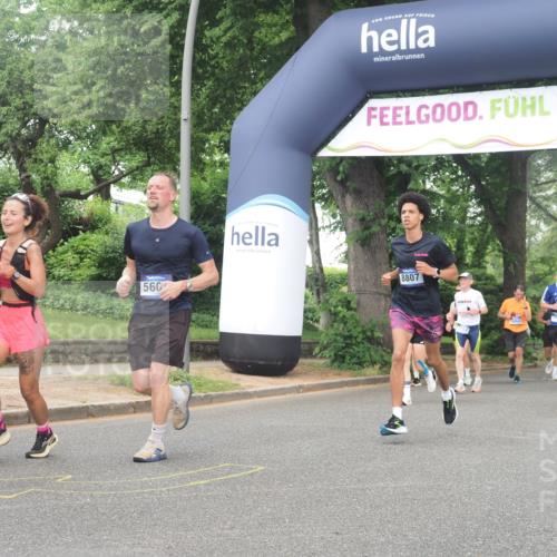 29.06.2025 - hella hamburg halbmarathon KatJ http://msf.ph/oto/8337192 29.06.2025 10:47:57 Zwischen KM18-KM19 3740, 5602, 5603, 5708, 6580, 7006, 7757, 8154, 8422 meine-sportfotos.de