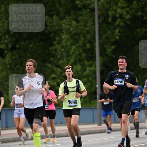 29.06.2025 - hella hamburg halbmarathon Dr. Thomas Lammeyer http://msf.ph/oto/8337238 29.06.2025 10:40:08 Kennedybrücke 1036, 1336, 1717, 2352, 2412, 2588, 2827, 3741, 4413, 5012, 5240, 5531, 6021, 6381, 6845, 6896, 7111, 7275, 7927, 8356, 8947, 9470, 10047, 10119, 10567, 11010, 11187, 11198, 11233 meine-sportfotos.de