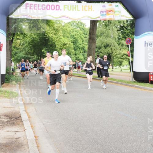29.06.2025 - hella hamburg halbmarathon MichiJ http://msf.ph/oto/8337242 29.06.2025 10:39:20 Zwischen KM18-KM19 1098, 6776, 7409, 8139, 9876, 12580, 14865, 15426, 17682, 18801 meine-sportfotos.de