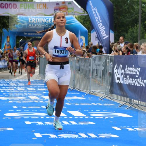 29.06.2025 - hella hamburg halbmarathon Strokosch-Dieckow http://msf.ph/oto/8337433 29.06.2025 10:33:30 Ziel 1053, 2836, 4602, 8312, 8956, 14975, 15326, 16931, 17056, 17191, 17489, 18731, 18854 meine-sportfotos.de