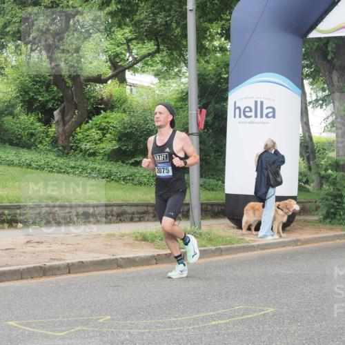 29.06.2025 - hella hamburg halbmarathon KatJ http://msf.ph/oto/8337443 29.06.2025 10:18:28 Zwischen KM18-KM19 2075, 3968, 6090 meine-sportfotos.de