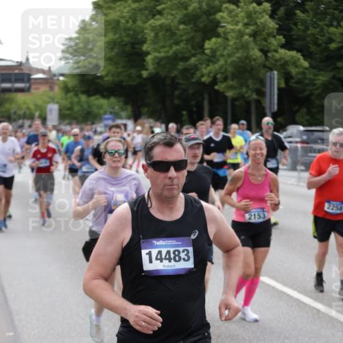 29.06.2025 - hella hamburg halbmarathon Jannik Wohlers http://msf.ph/oto/8337502 29.06.2025 10:41:11 Lombardsbrücke 1314, 1509, 1536, 1542, 1623, 2153, 2258, 3344, 3623, 4415, 4541, 4610, 4787, 5942, 6450, 6793, 6894, 7022, 7023, 7968, 8004, 8162, 8163, 8848, 9588, 10348, 10483, 11011, 11098, 11166, 11209, 11255, 11371, 11437, 11438, 11482, 12185, 12233, 12419, 12481, 13018, 13444, 13622, 13877, 14037, 14483, 14608, 14725, 15039, 15224, 15669, 15685, 16021, 16364, 16550, 16568, 17158, 17636, 17684, 18814, 18861, 18900, 18990, 19037, 19057, 19064 meine-sportfotos.de