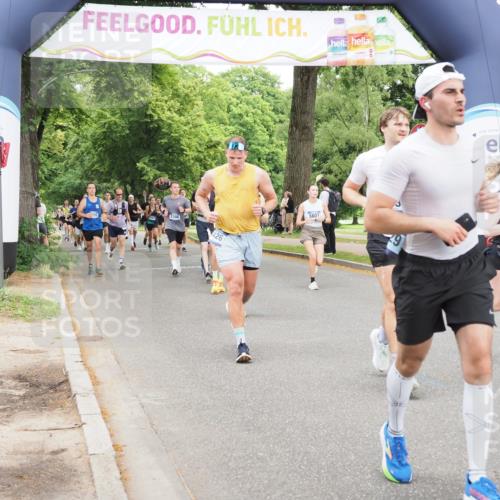 29.06.2025 - hella hamburg halbmarathon MichiJ http://msf.ph/oto/8337509 29.06.2025 10:39:22 Zwischen KM18-KM19 4635, 6776, 7409, 9082, 9876, 12580, 14865, 15426, 16929, 18801 meine-sportfotos.de