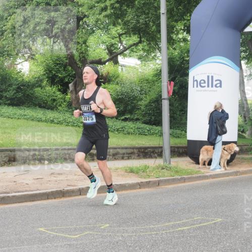 29.06.2025 - hella hamburg halbmarathon KatJ http://msf.ph/oto/8337521 29.06.2025 10:18:28 Zwischen KM18-KM19 2075, 3968, 6090 meine-sportfotos.de