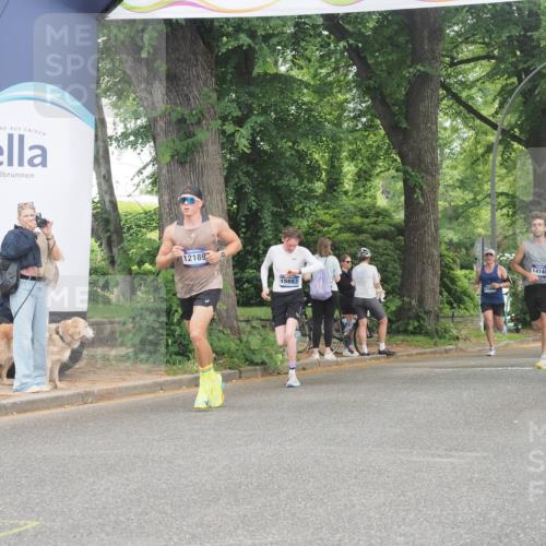 29.06.2025 - hella hamburg halbmarathon KatJ http://msf.ph/oto/8337593 29.06.2025 10:18:30 Zwischen KM18-KM19 2075, 3968, 6090 meine-sportfotos.de