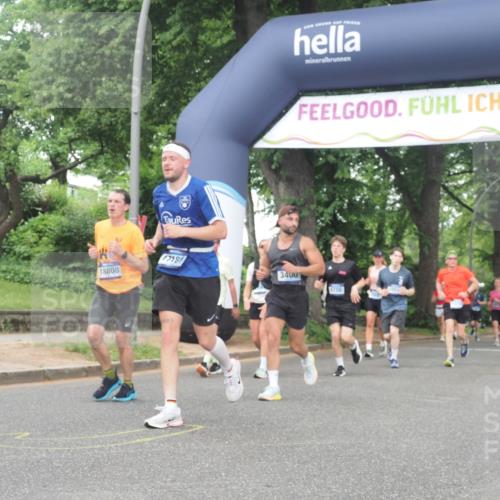 29.06.2025 - hella hamburg halbmarathon KatJ http://msf.ph/oto/8337603 29.06.2025 10:48:01 Zwischen KM18-KM19 3400, 5602, 5603, 5708, 6708, 7757 meine-sportfotos.de