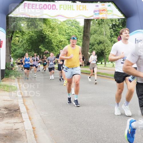 29.06.2025 - hella hamburg halbmarathon MichiJ http://msf.ph/oto/8337609 29.06.2025 10:39:22 Zwischen KM18-KM19 4635, 6776, 7409, 9082, 9876, 12580, 14865, 15426, 16929, 18801 meine-sportfotos.de